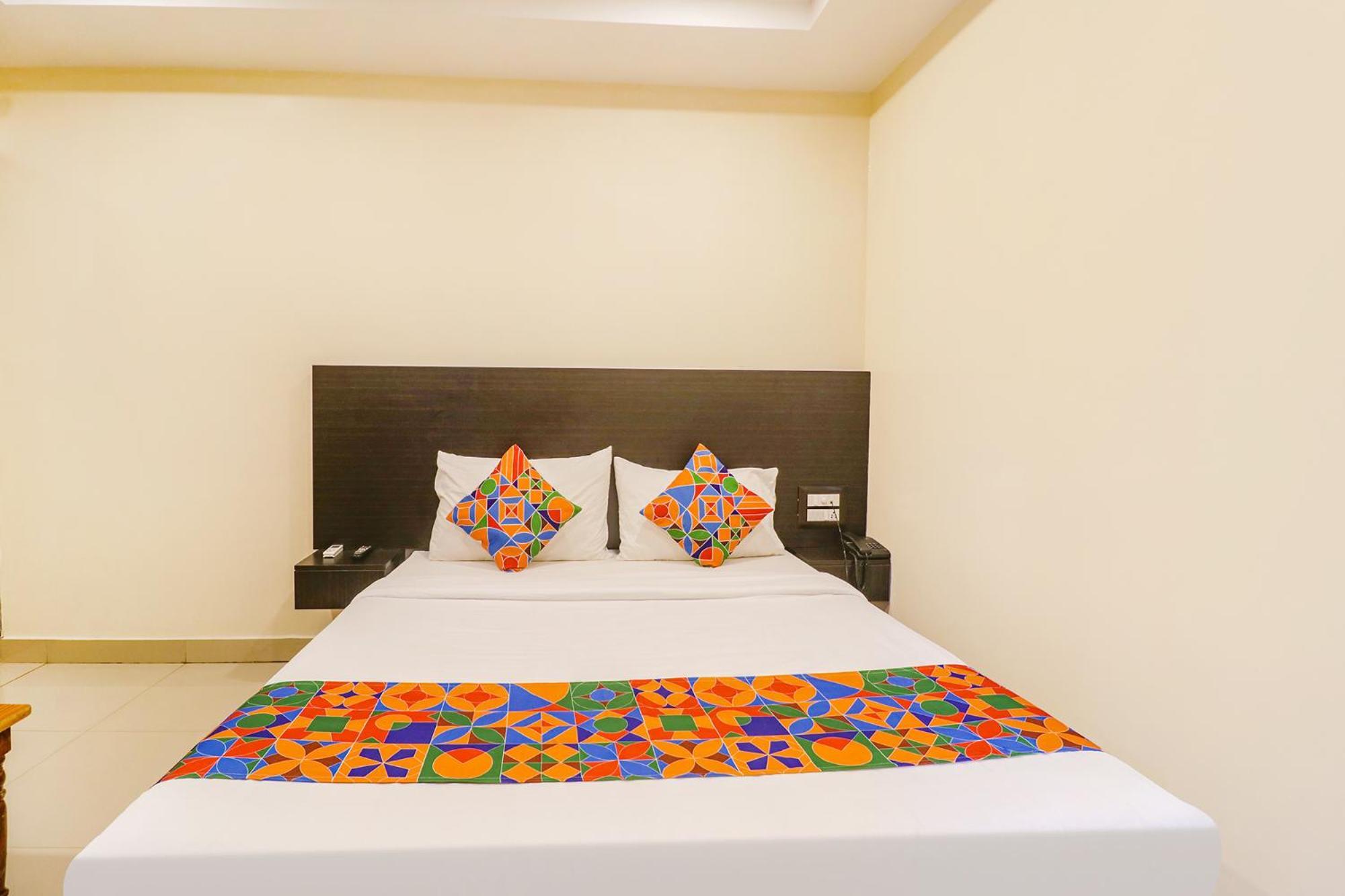 Fabhotel Champion Residency - Kr Puram Бангалор Экстерьер фото